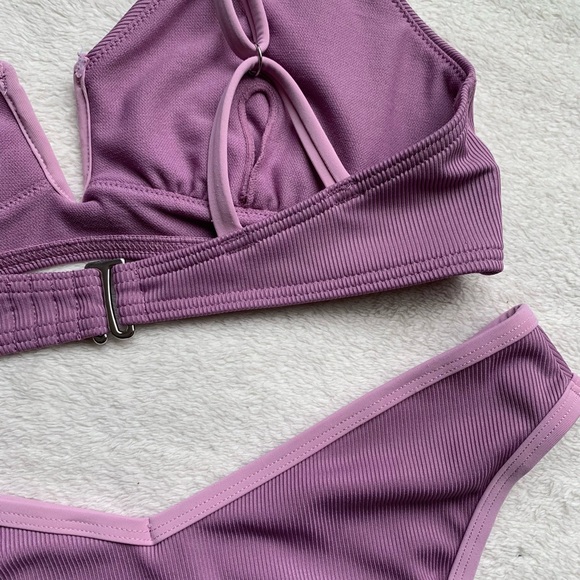 La Vie En Rose V-Neck Ribbed Bikini Set - Picture 12 of 15